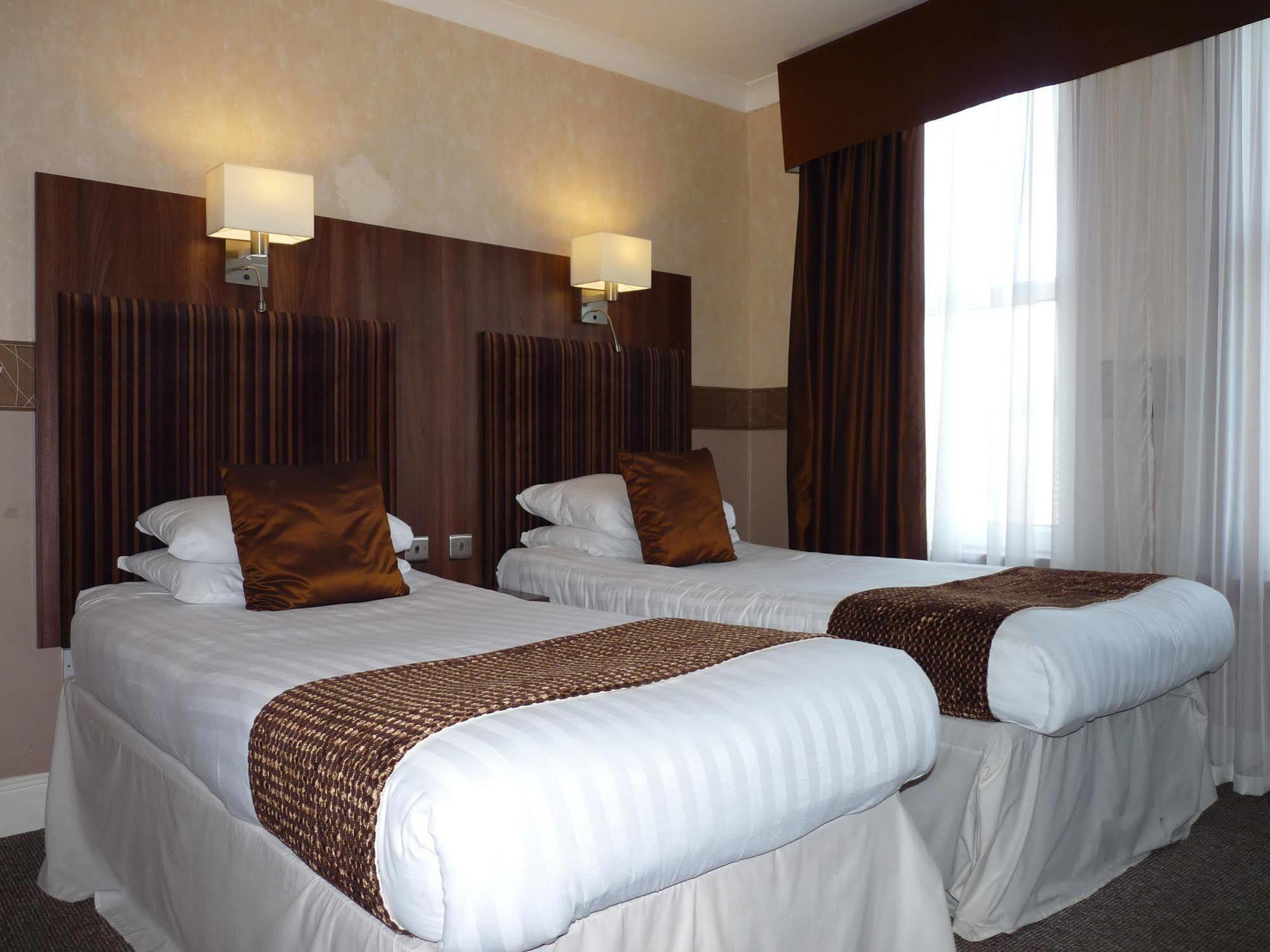 The Park Hotel 3*